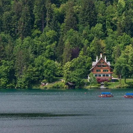 Počitniška hiša Jezero - Riverside *